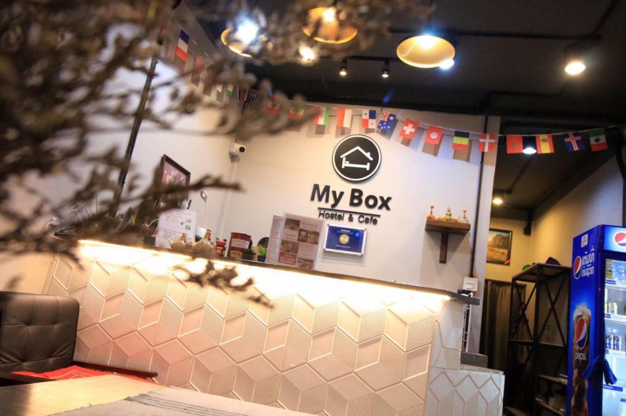 My Box Hostel & Cafe Вьентьян Экстерьер фото